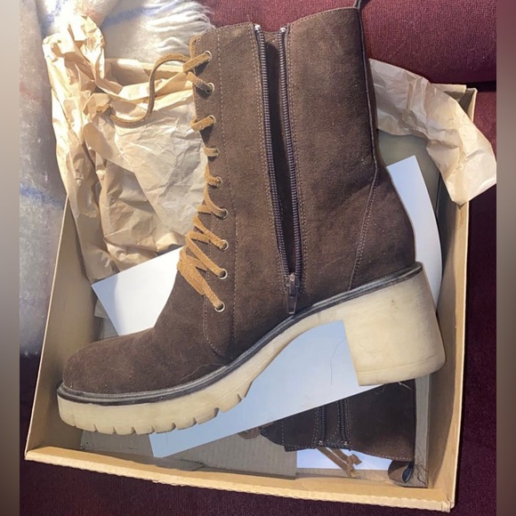 Nana Macs Lace Up Boots - Picture 2 of 4